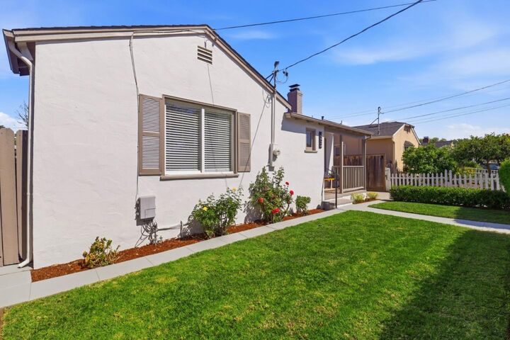 Property Photo: 352 North Eldorado Street CA 94401