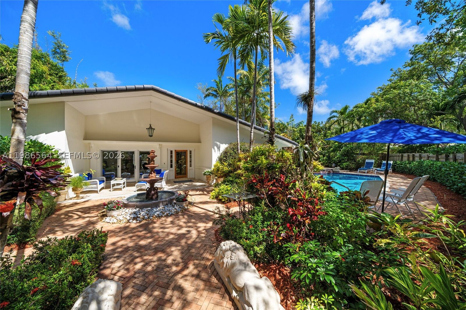 Property Photo:  269 Cranwood Dr  FL 33149 