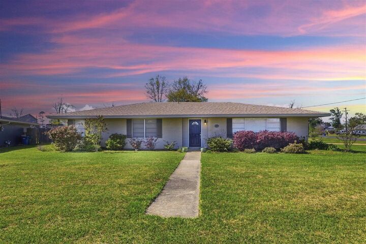 Property Photo:  107 Ann Avenue  LA 70663 