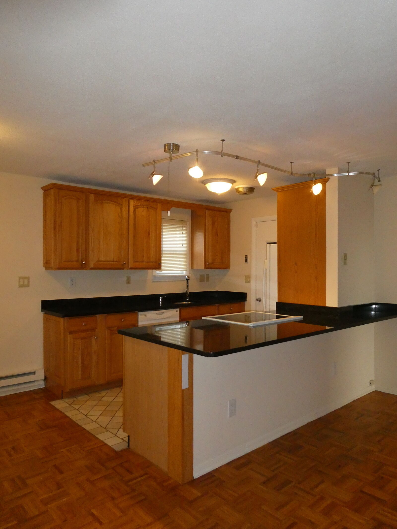Property Photo: 32 West Walk CT 06516