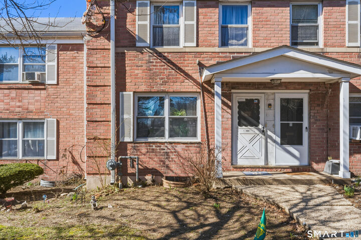 Property Photo:  1060 East Main Street 14-D  CT 06902 