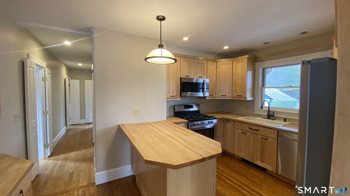 Property Photo:  86 Belleview Avenue  CT 06790 