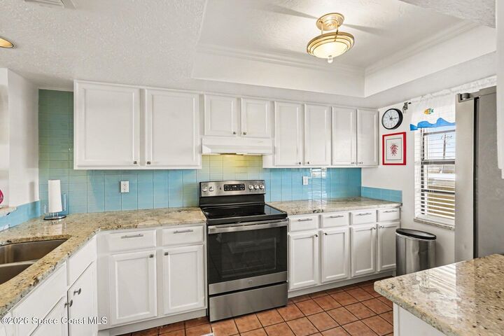 Property Photo: 1095 N Highway A1a FL 32903
