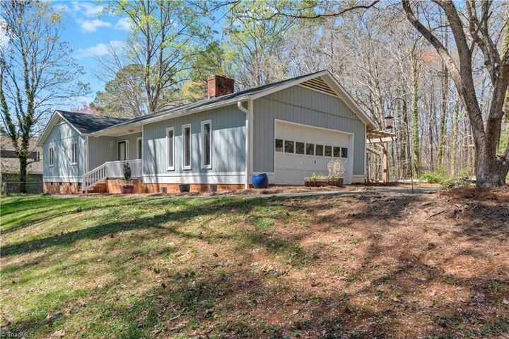 Property Photo: 5653 Buckhorn Road NC 27023
