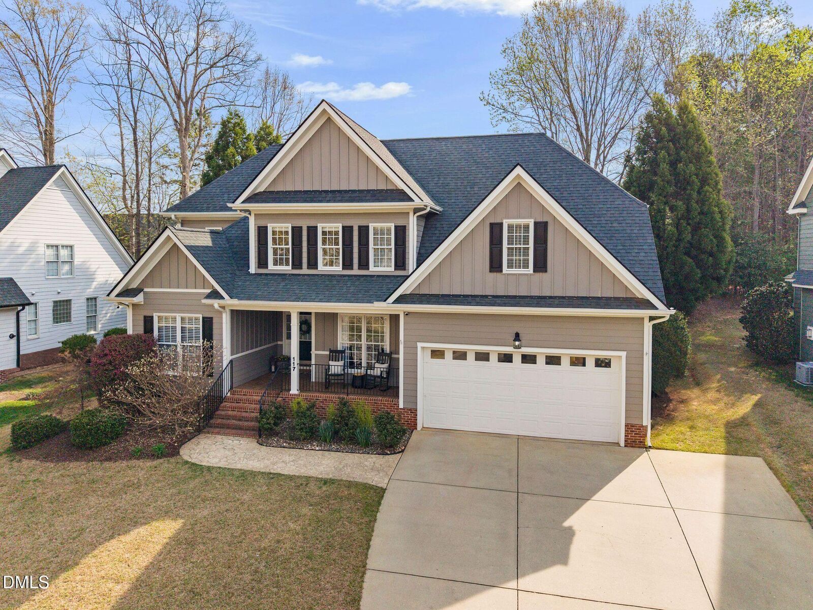 Property Photo: 117 Cobblepoint Way NC 27540