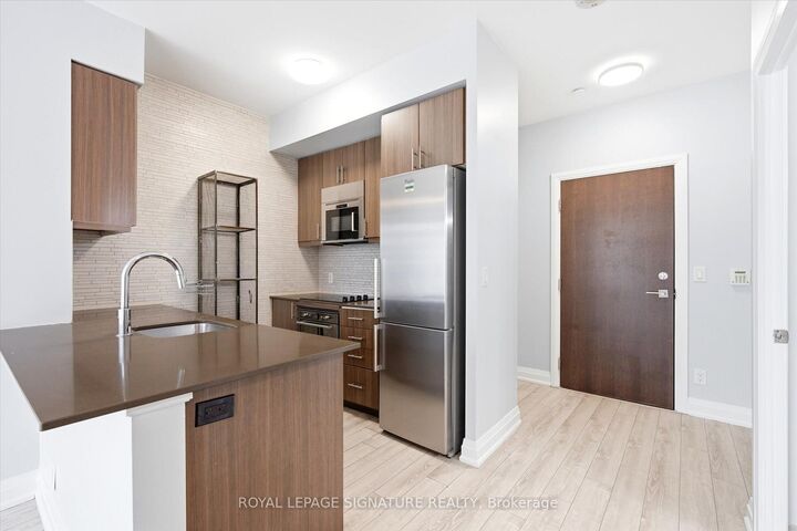 Property Photo: 6 Eva Road Gl5 ON M9C 0B1