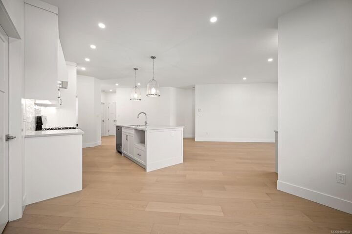 Property Photo: 865 Grumman Pl #3 BC V9M 4H9