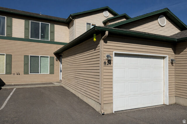 Property Photo: 824 E 760 N UT 84404
