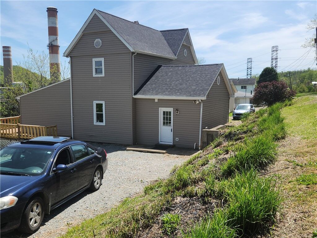 Property Photo:  42 Kennedy Road  PA 15067 