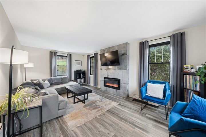 Property Photo:  591 Thompson Run Rd  PA 15237 