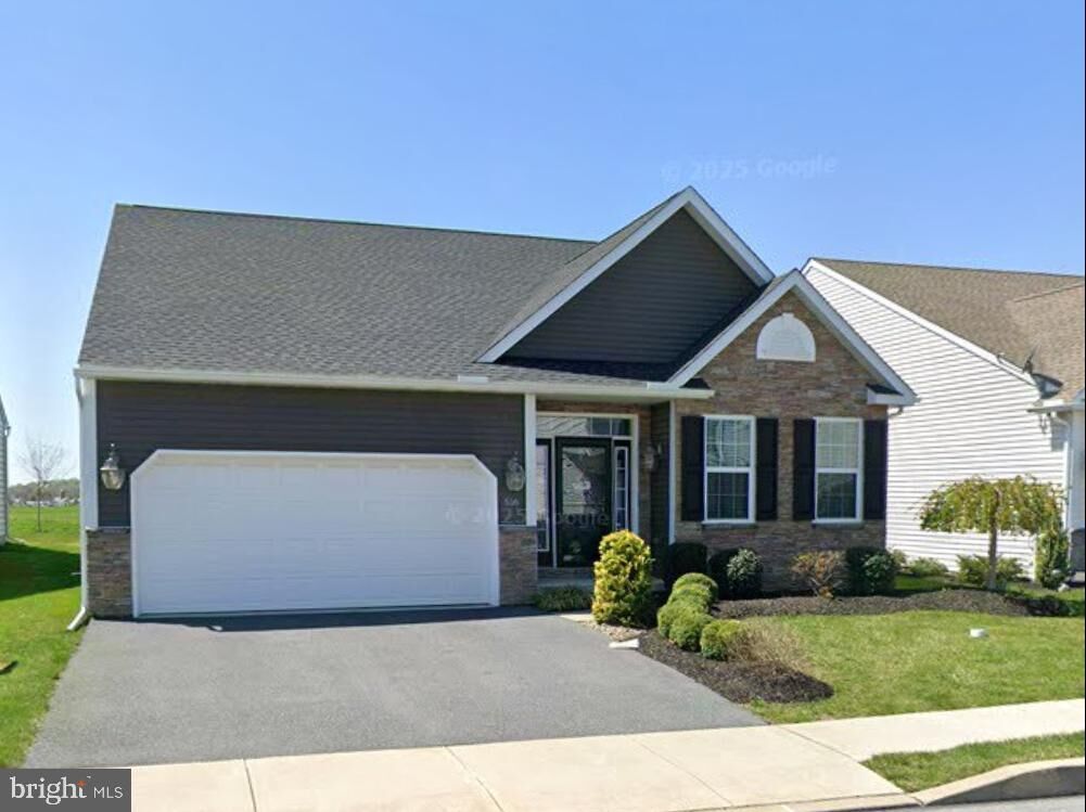 Property Photo: 516 Jared Way PA 17557