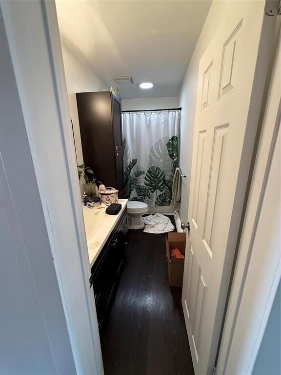 Property Photo:  413 Boyd Avenue  MB R2W 1P5 