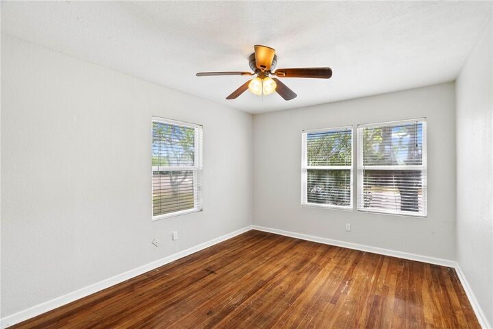 Property Photo:  1809 Merriman Avenue  TX 78412 