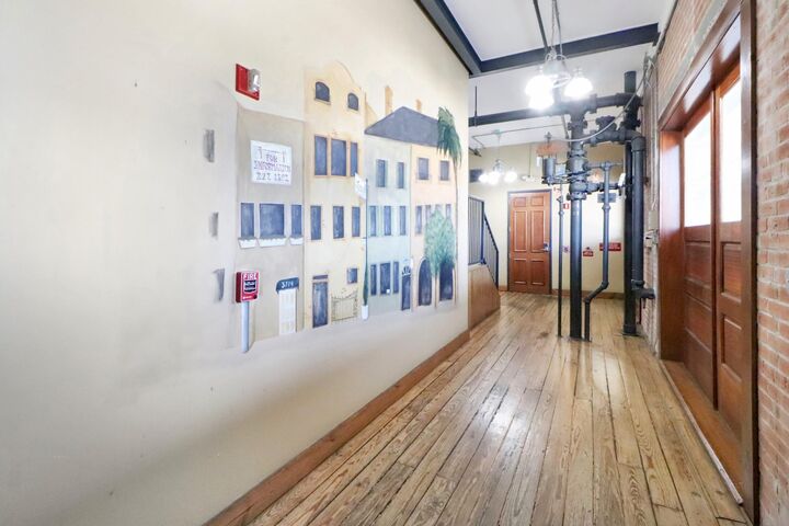 Property Photo:  1011 Wood Street 201  TX 77002 