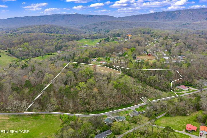 Property Photo:  414 Dogwood Lane  TN 37854 