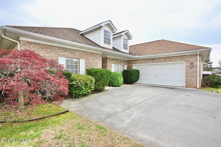 Property Photo:  258 Royal Oaks Drive  TN 37801 