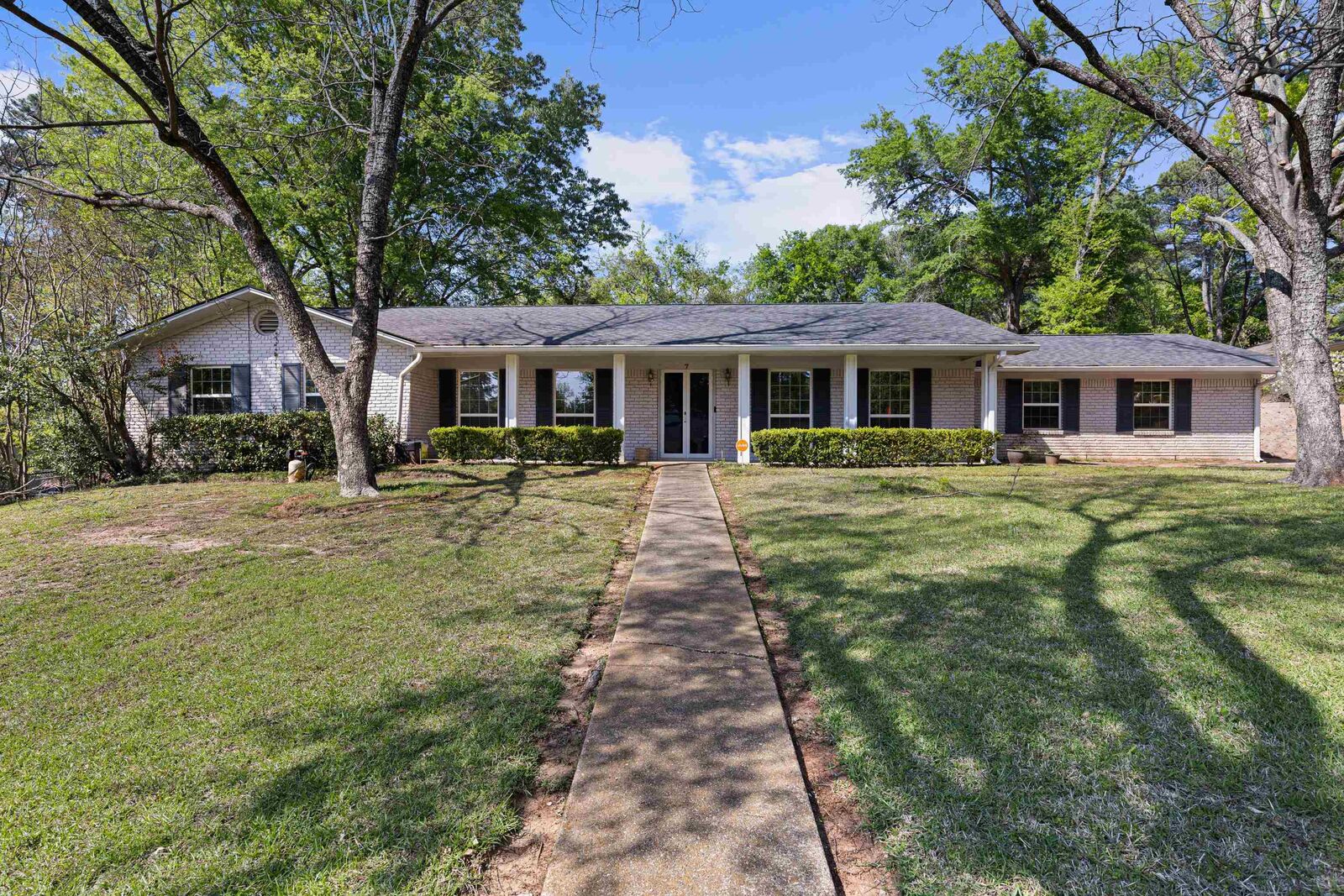 Property Photo:  7 Lindsey Lane  TX 75601 