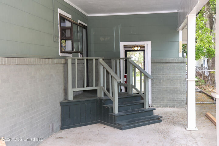 Property Photo:  903 Williams Street  MS 39567 