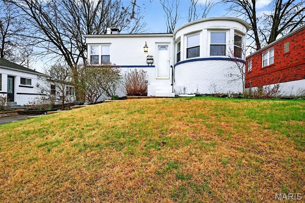 Property Photo:  7406 Brunswick Avenue  MO 63119 