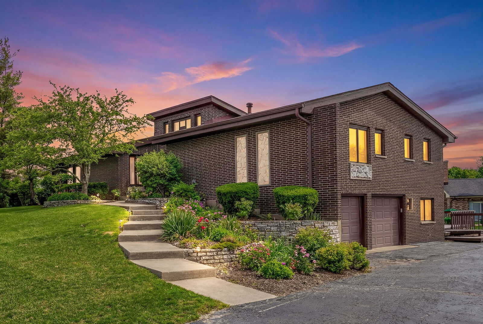 Property Photo:  8405 Carriage Green Drive  IL 60561 