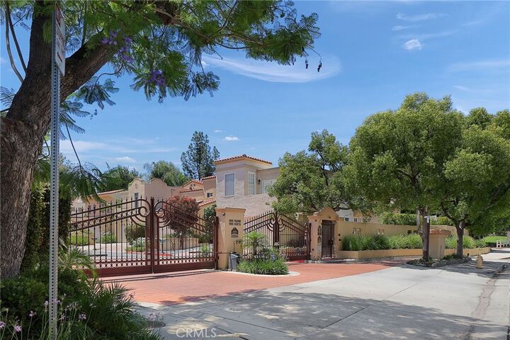 Property Photo: 4271 Park Paloma CA 91302