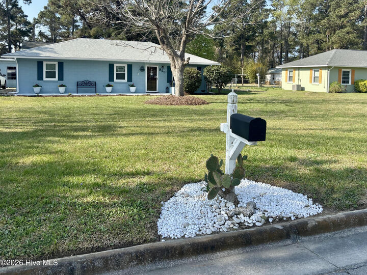 Property Photo: 923 N Yaupon Terrace NC 28557
