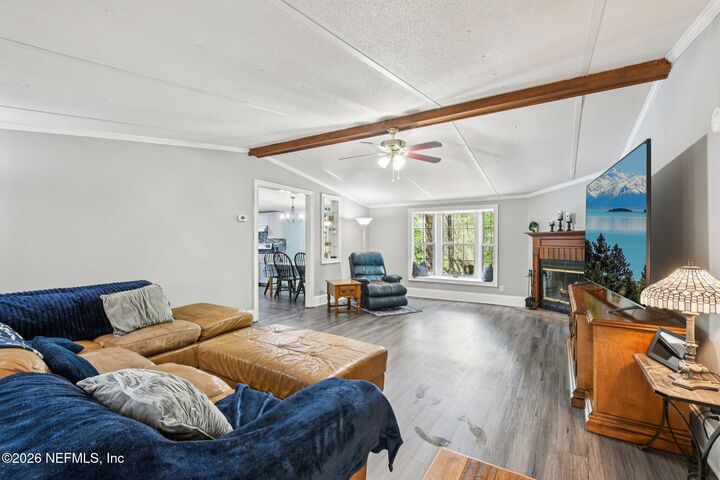 Property Photo:  2001 Liberty Way  FL 32068 