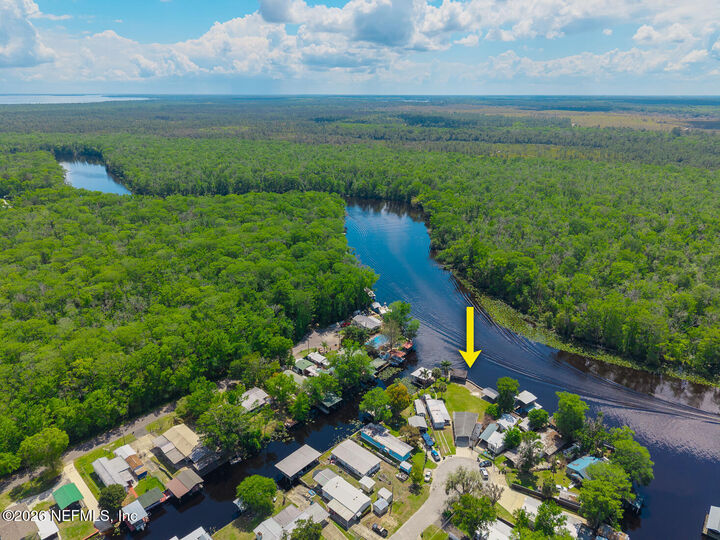 Property Photo: 160 Smith Lane FL 32189