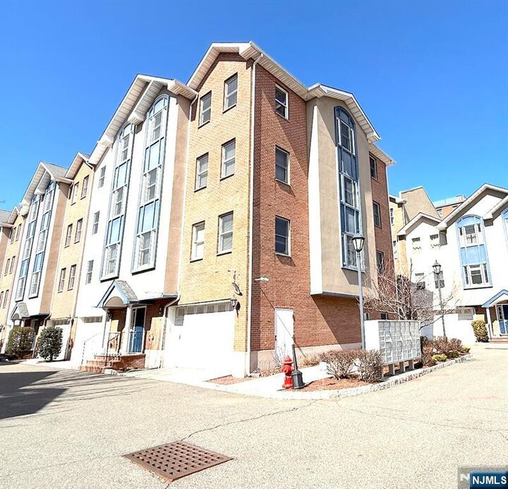 Property Photo:  620 38th Street 604  NJ 07087 