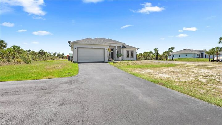 Property Photo: 2688 36th Ave SE FL 34117
