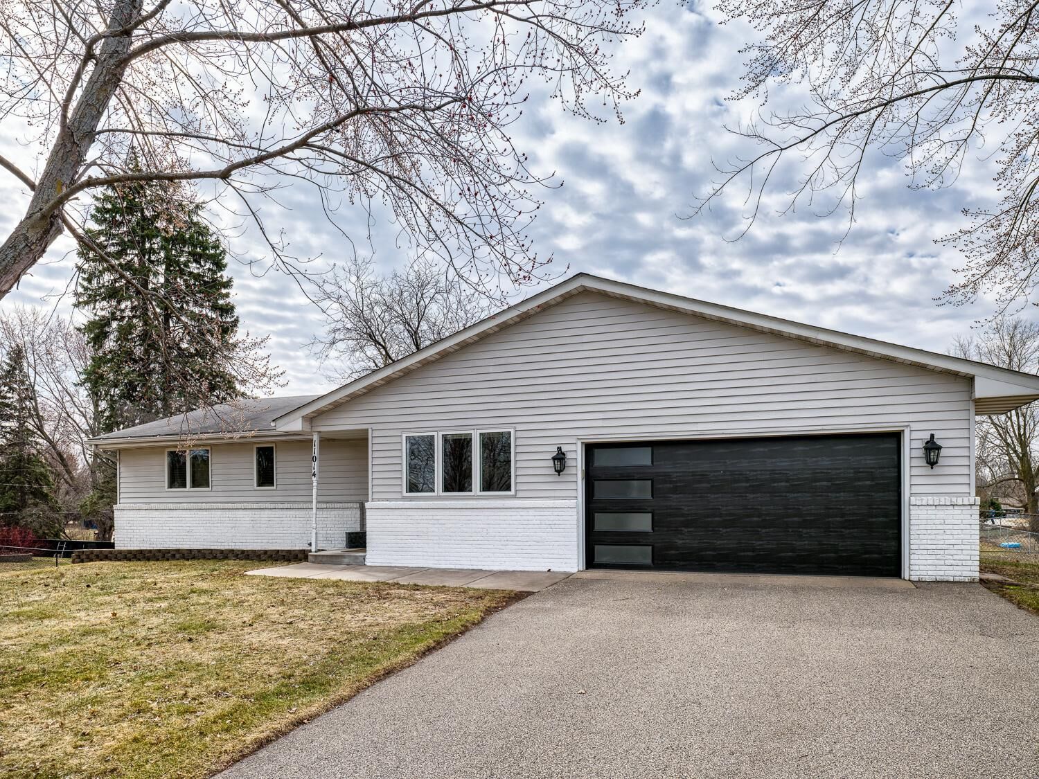 Property Photo:  11014 Stanley Curve  MN 55437 