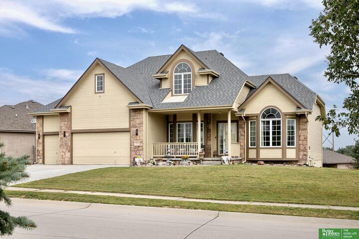 Property Photo:  2004 Longview Street  NE 68133 