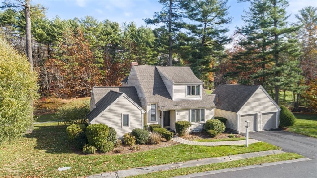 Property Photo:  7 Wedge Court 7  MA 01864 