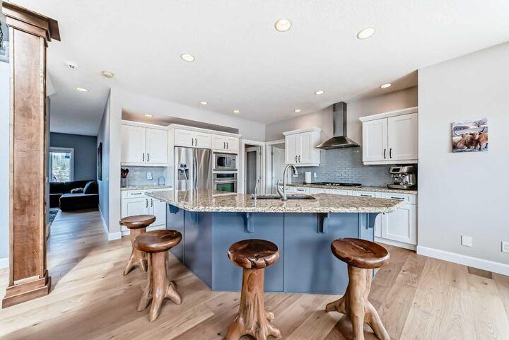 Photo de la propriété:  298034 218 Street W  AB T1S 2Y6 