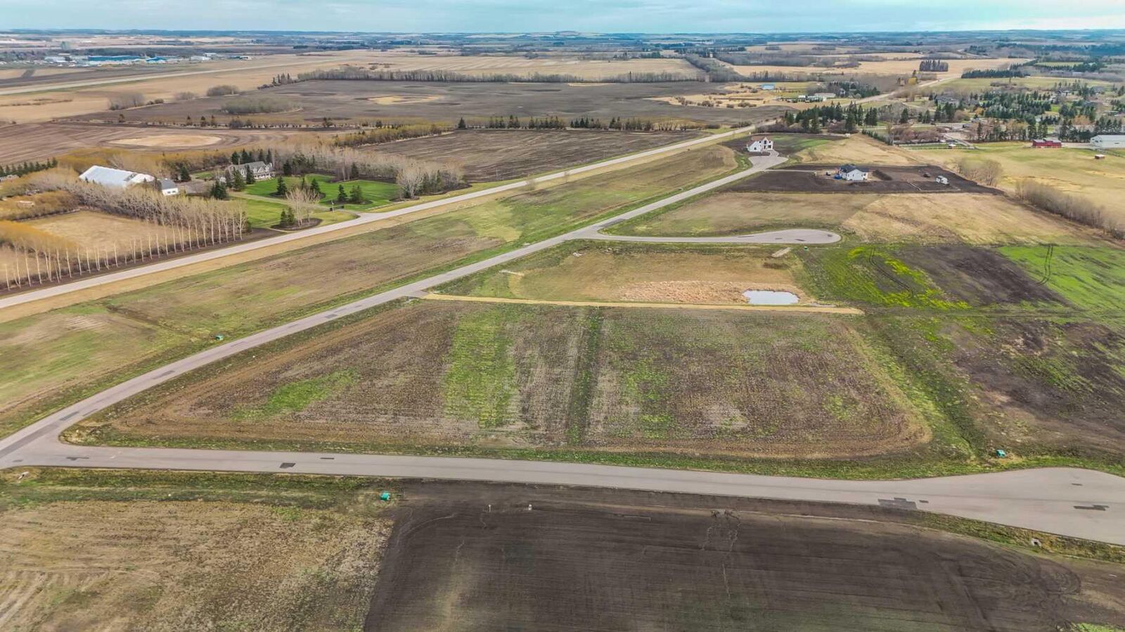 Property Photo: 28163 Township Road 374 35 AB T4E 2E1