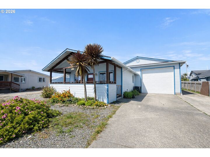 Property Photo: 1209 Rowland Ln OR 97415