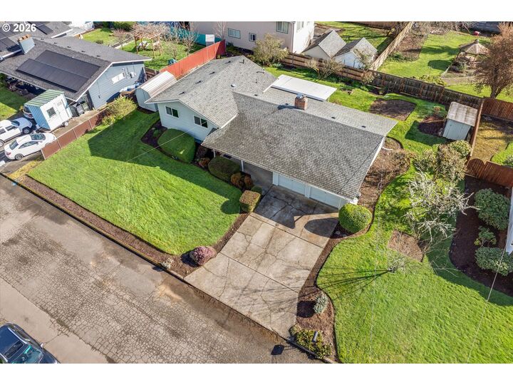 Property Photo:  15074 SE Orchid Ave  OR 97267 