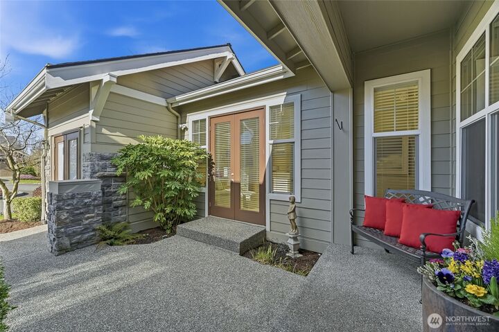 Home for sale in Redmond: 23729 NE 116th Place, Redmond, WA 98053