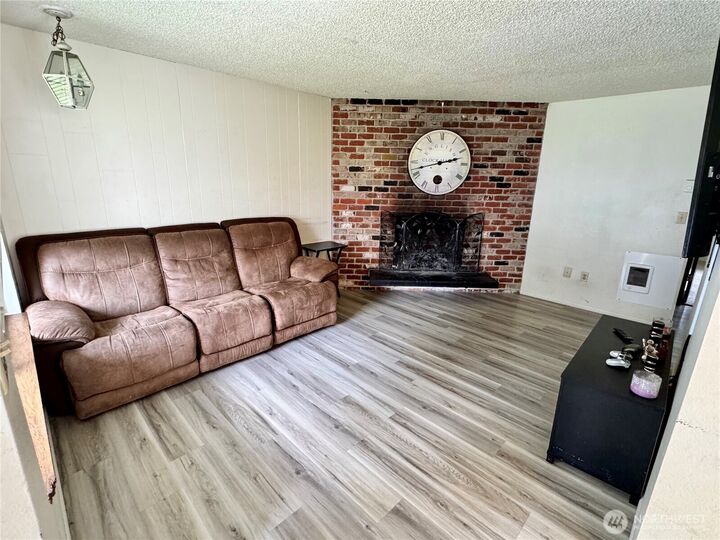 Property Photo: 1511 NE 141st Avenue WA 98684