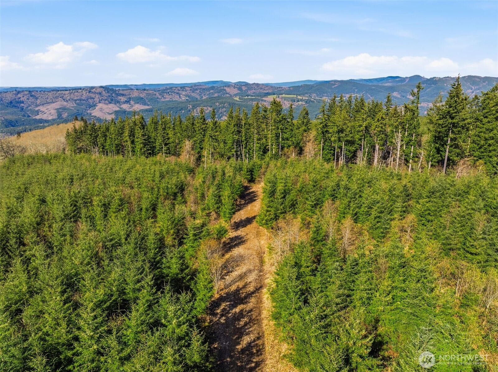 Property Photo:  1 Nka  China Garden Road  WA 98625 