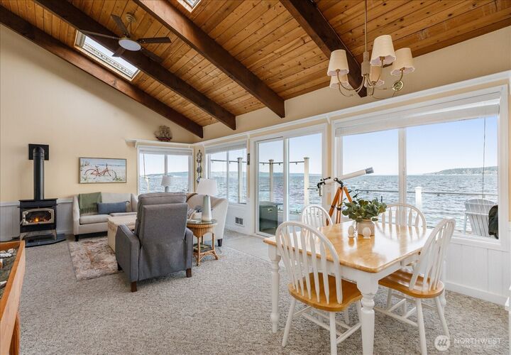 Property Photo:  2185  Eastpoint Drive  WA 98260 