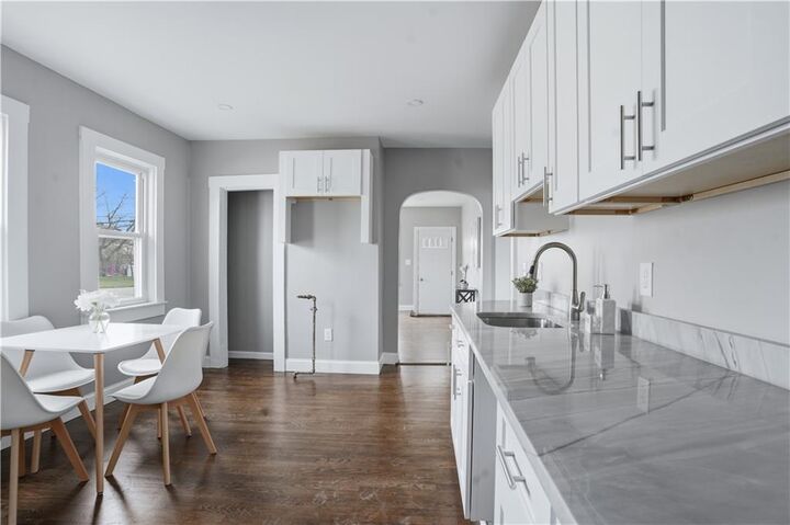 Property Photo:  79 Bellevue Avenue  RI 02888 