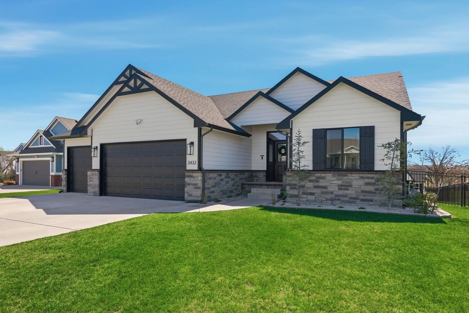 Property Photo: 3432 S Lori Ct KS 67210