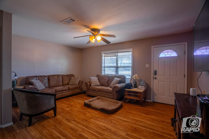 Property Photo: 1024 N Bishop Street TX 76901