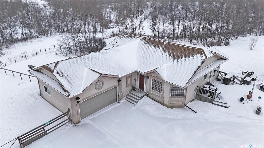 Property Photo:  109 Willow Road  SK S7A 0A4 