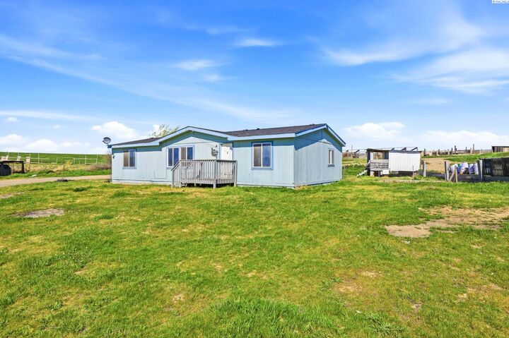 Property Photo:  313 Green  WA 99301 