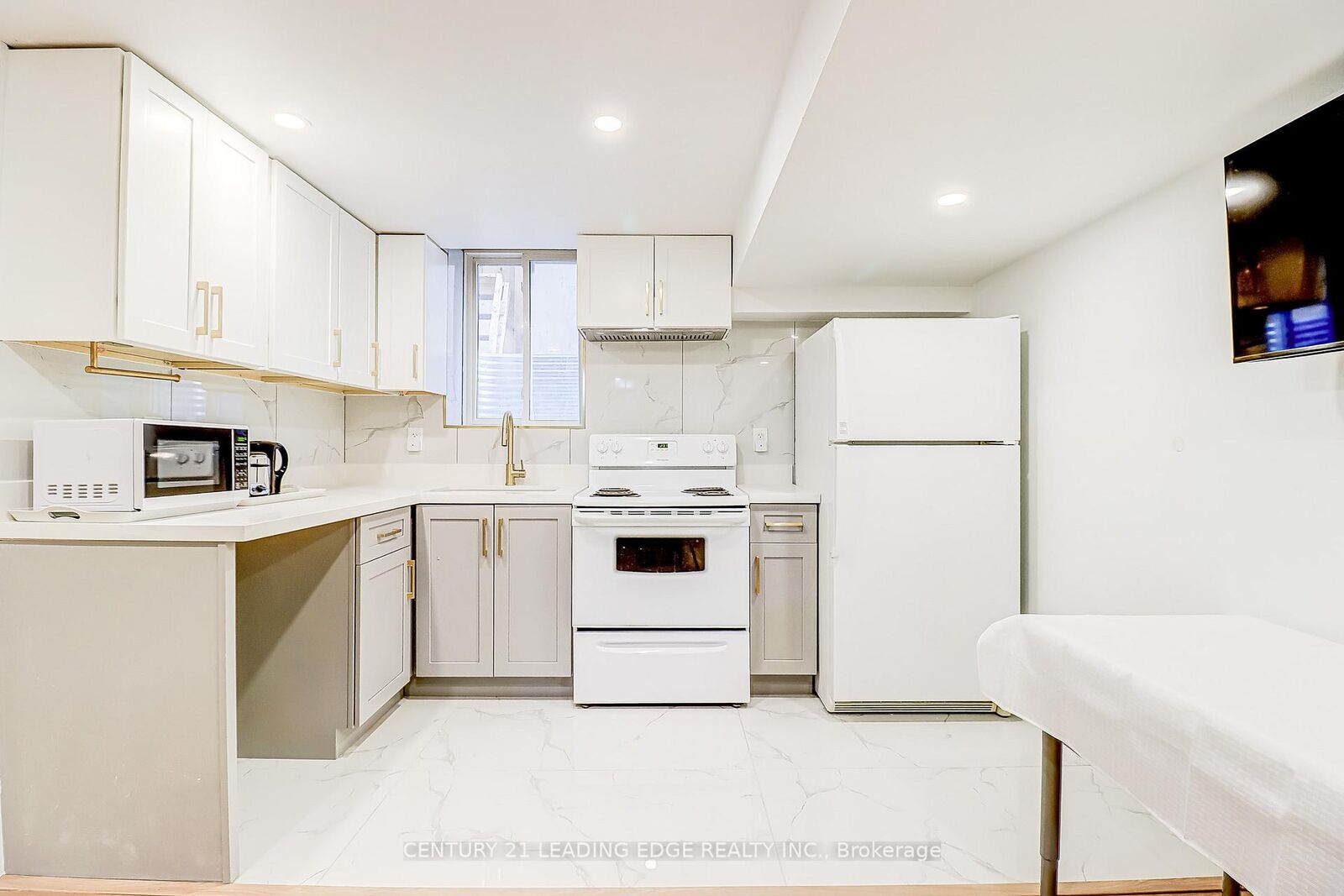 Property Photo:  376 Whitby Shores Greenway N/A  ON L1N 9R8 