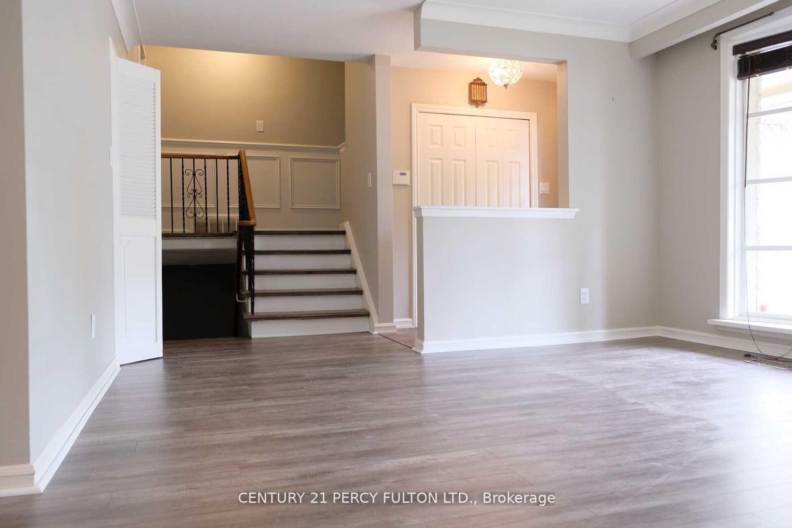 Property Photo:  360 Stanfield Drive  ON L6L 3P6 