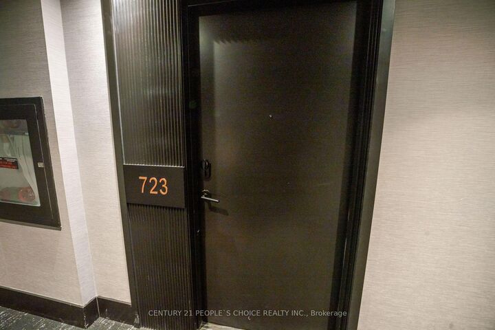 Property Photo:  2450 Old Bronte Road W 723  ON L6M 5P6 