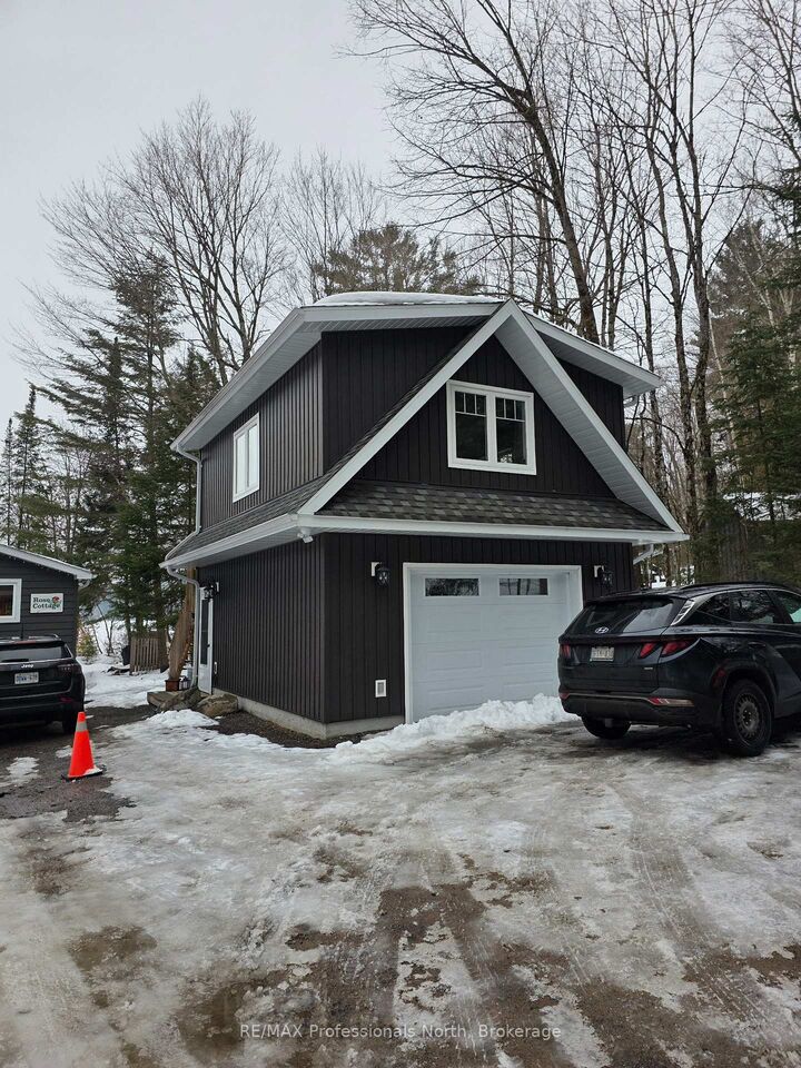 Property Photo: 185 Ena Drive ON P1H 2J4